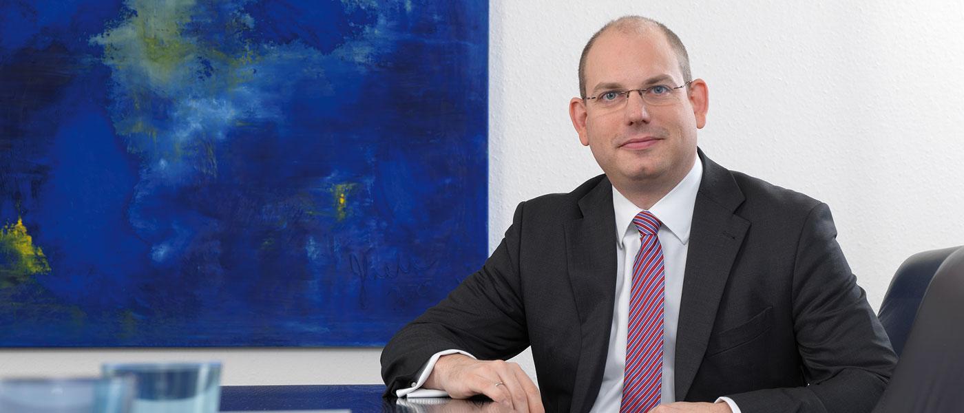 Dr. Oliver Lorenz